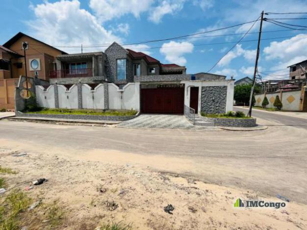 House - Neighborhood Mbinza Pigeon