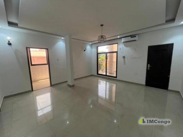 Apartment - Nice Park Neighborhood