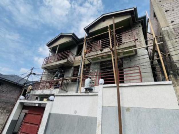 Jengo R+2 - Kitongoji cha bustani ya damu