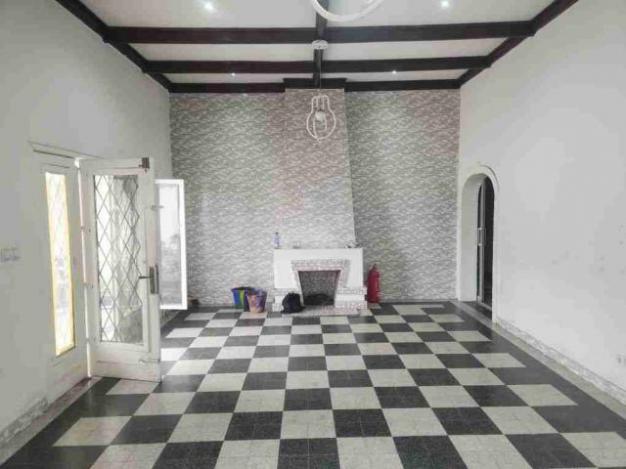 House - Neighborhood résidentiel