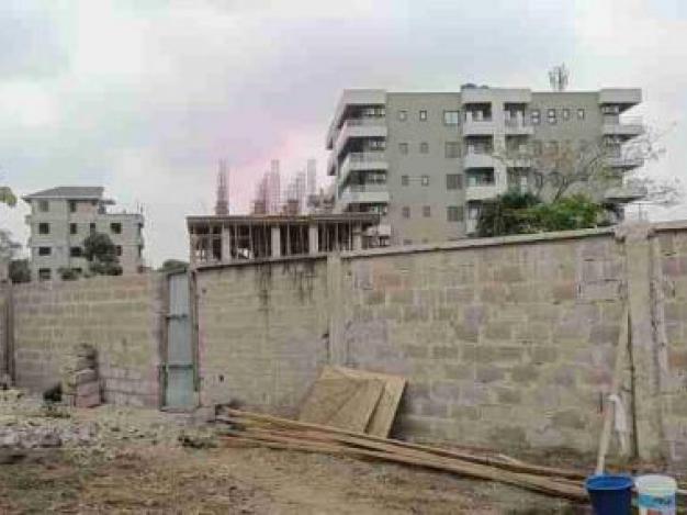 Terrain - Centre-ville (du cote GLM)