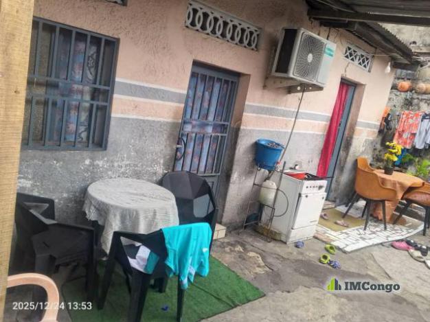 Parcelle - Quartier Yolo-sud (sur la route kimwenza)