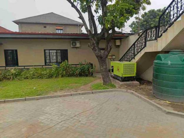 Maison - Centre-ville (Ref : Ambassade de USA)