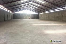 For rent Warehouse - Neighborhood Kingabwa kinshasa Limete