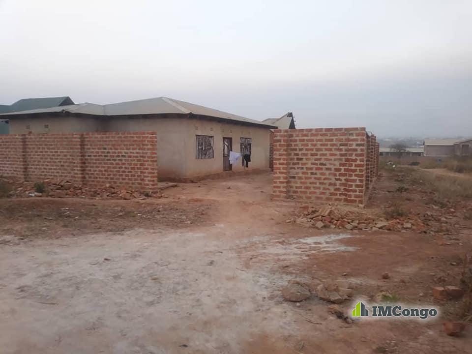 A vendre Parcelle cloturée  - Tshamalale Lubumbashi Communes annexes