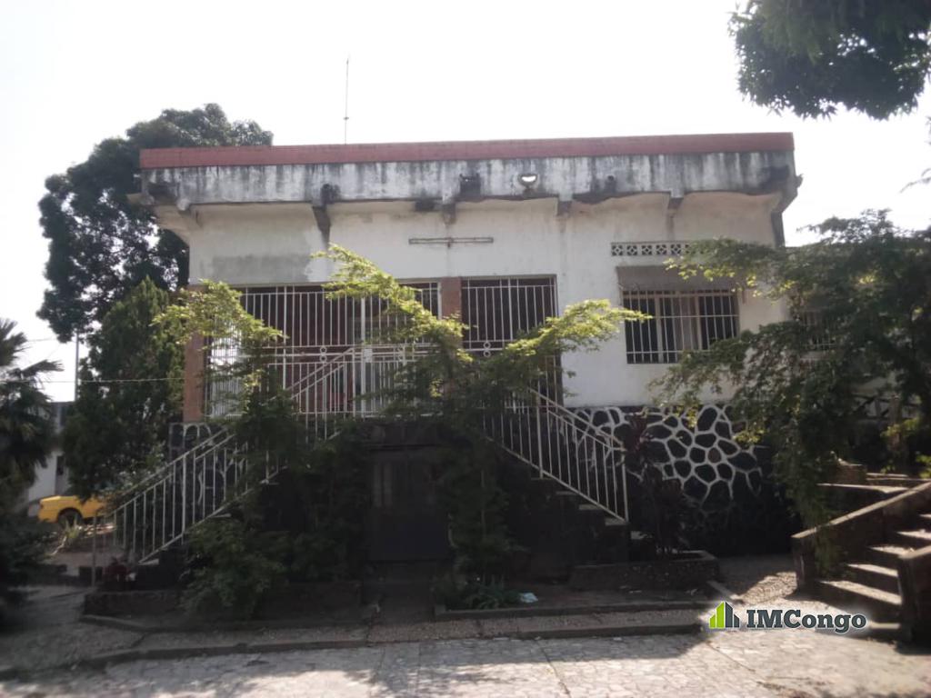 A vendre Maison - Quartier Maman - Yemo Kinshasa Mont-Ngafula