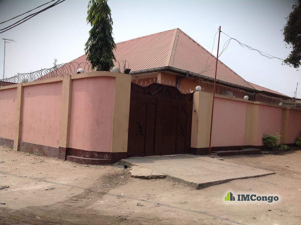 A vendre Maison - Quartier Des Anciens Combattants Kinshasa Ngaliema