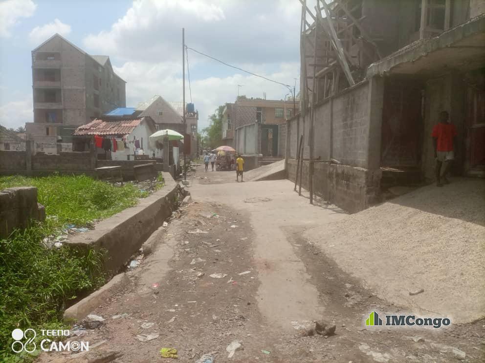 A vendre Terrain -Quartier Mombele Kinshasa Limete