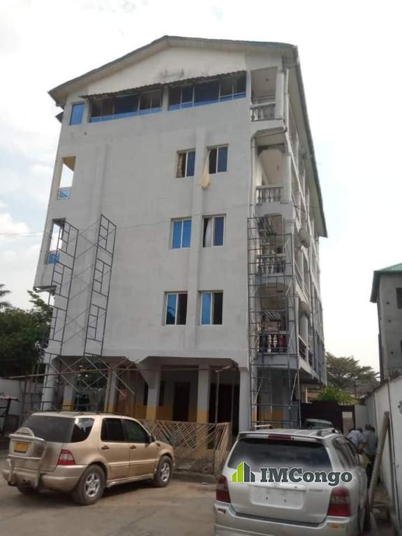 A vendre Immeuble - Quartier GB Kinshasa Ngaliema
