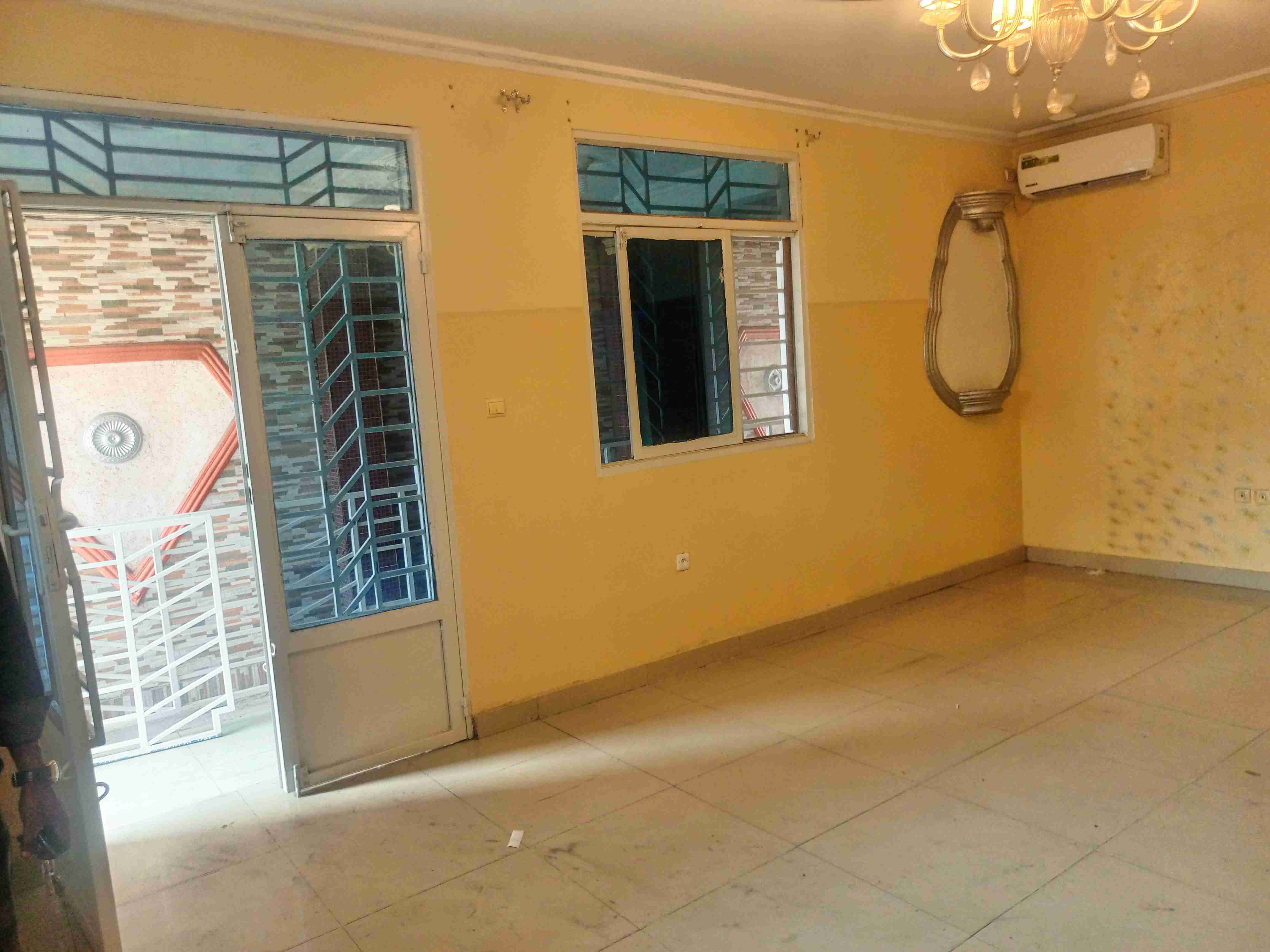For rent Apartment - Neighborhood Echangeur ( Camp riche) Near Lumumba Blvd Kinshasa Lemba