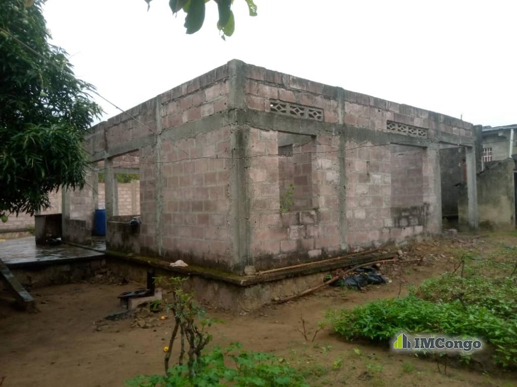 For Sale Plot - Neighborhood Bianda (On The Sebo side) Kinshasa Mont-Ngafula