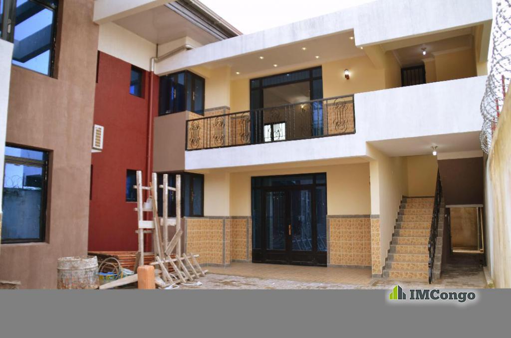 For rent Apartment - Neighborhood Kimbondo (On kapenda) Kinshasa Mont-Ngafula