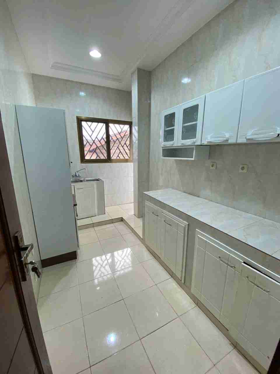 For rent Apartment - Neighborhood Magasin Kinshasa Kintambo