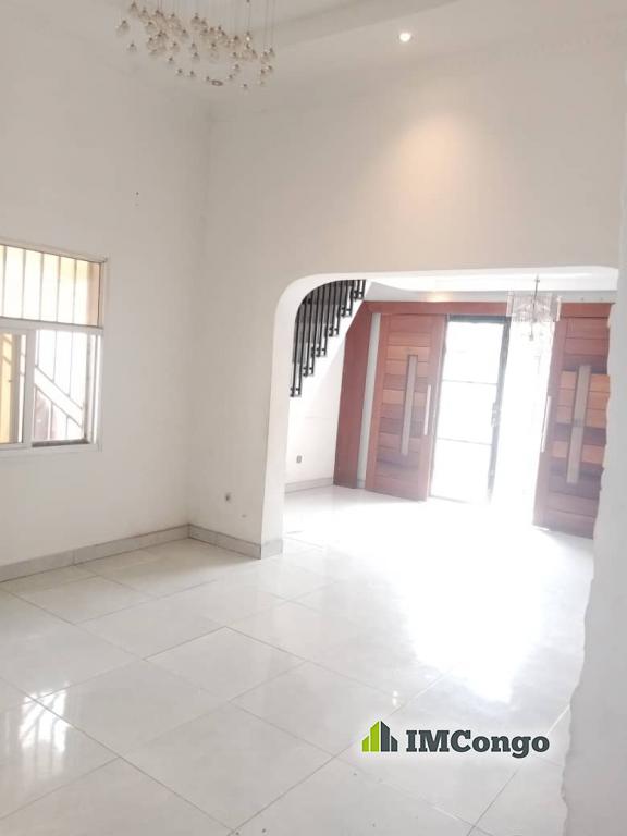 For rent House - Neighborhood Bangala Kinshasa Kintambo