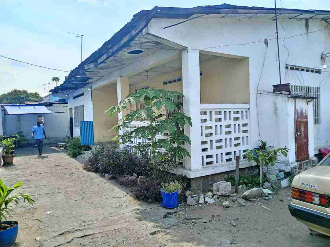 A vendre Parcelle - Quartier industriel (Poids Lourd) Kinshasa Limete