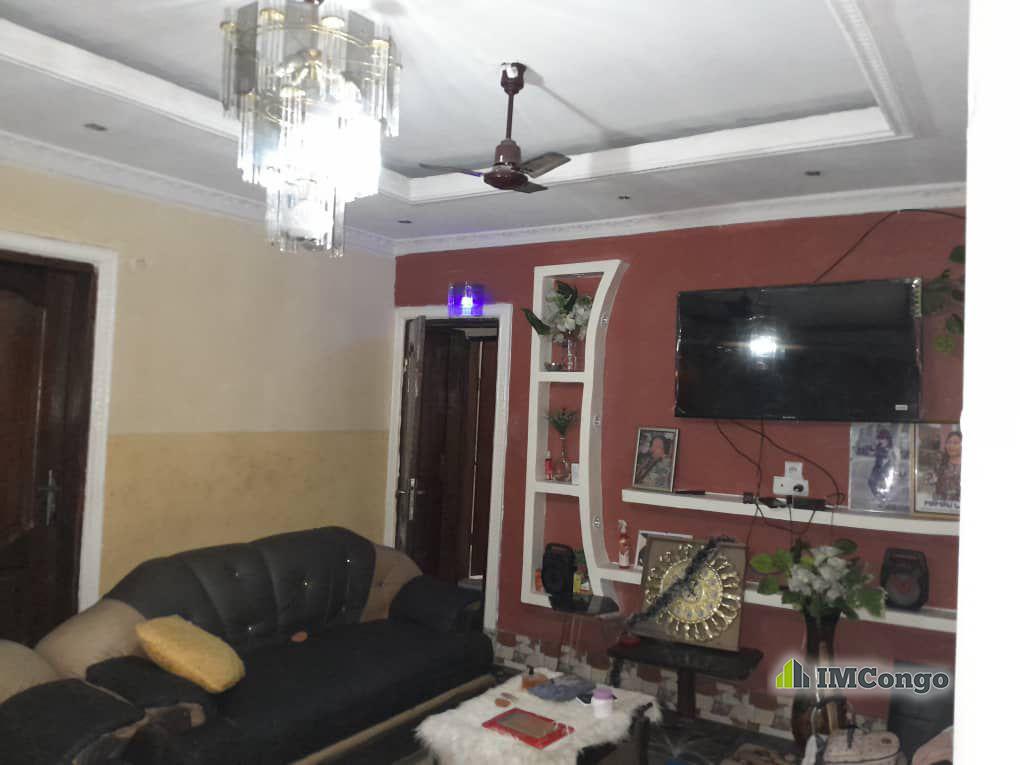A louer Maison - Quartier Ngomba Kikusa (Ref: Arret libulu ou camps bandiading) Kinshasa Ngaliema