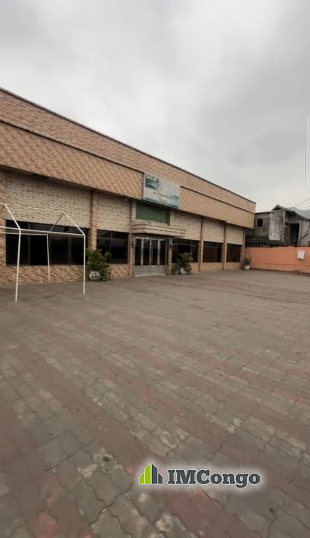 A vendre Parcelle - Quartier De Bonhomme (Sur Boulevard Lumumba) Kinshasa Matete