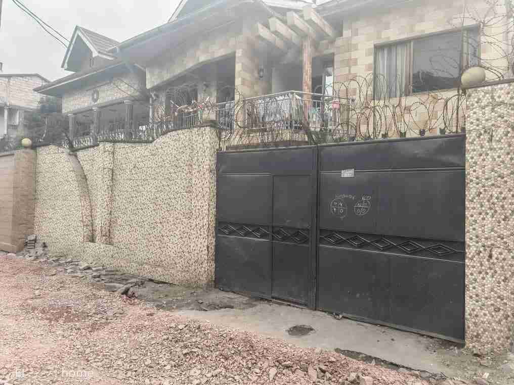 Yaku uzisha Nyumba - Mtaa Salongo Kinshasa Limete