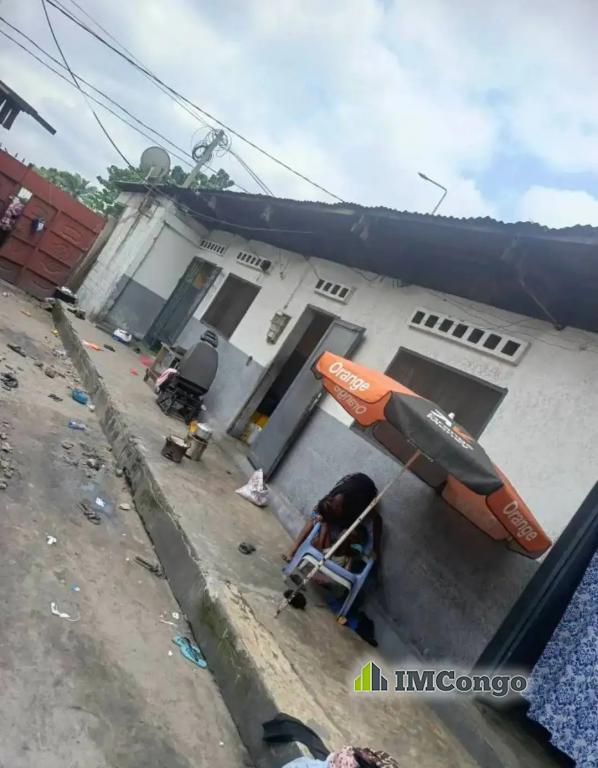 Yaku uzisha Nyumba - Mtaa 2 Kinshasa Ndjili