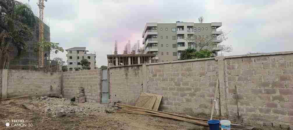 A vendre Terrain - Centre-ville (du cote GLM) Kinshasa Gombe