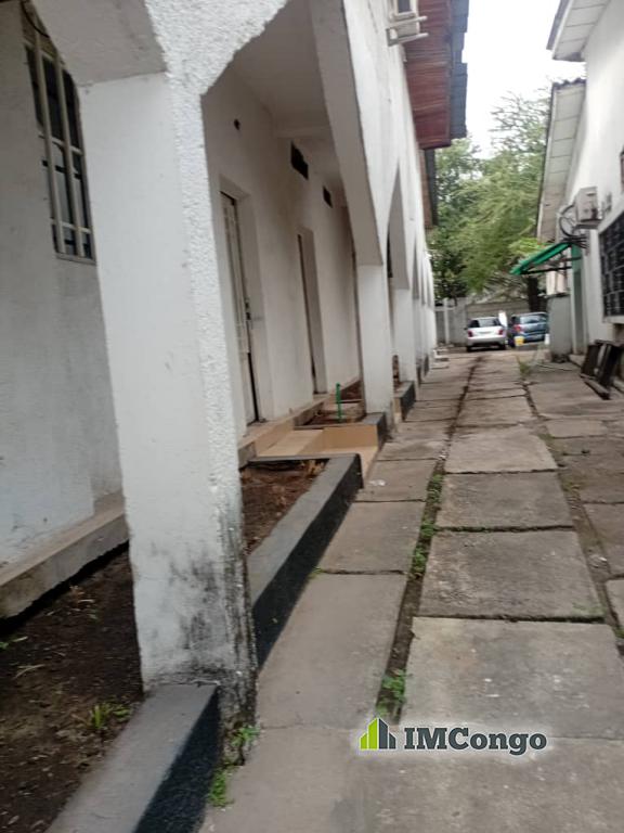 A louer Bureau - Centre-Ville Kinshasa Gombe
