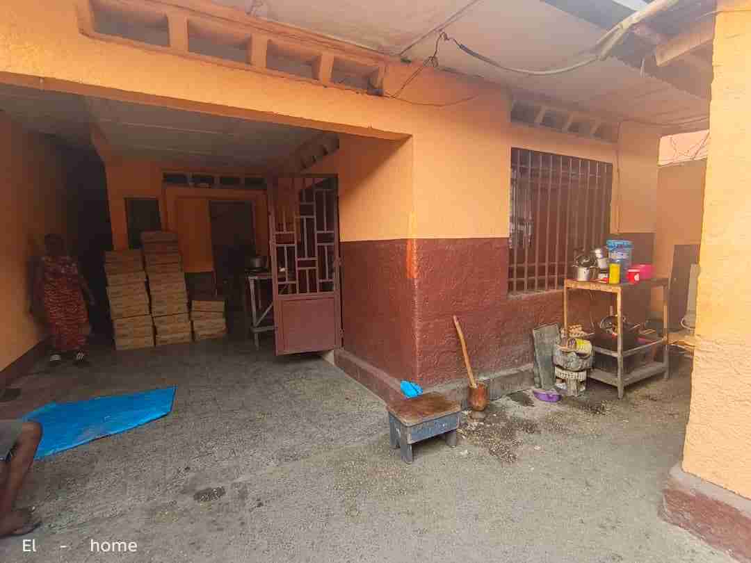 A vendre Parcelle - Quartier Terminus Kinshasa Lemba