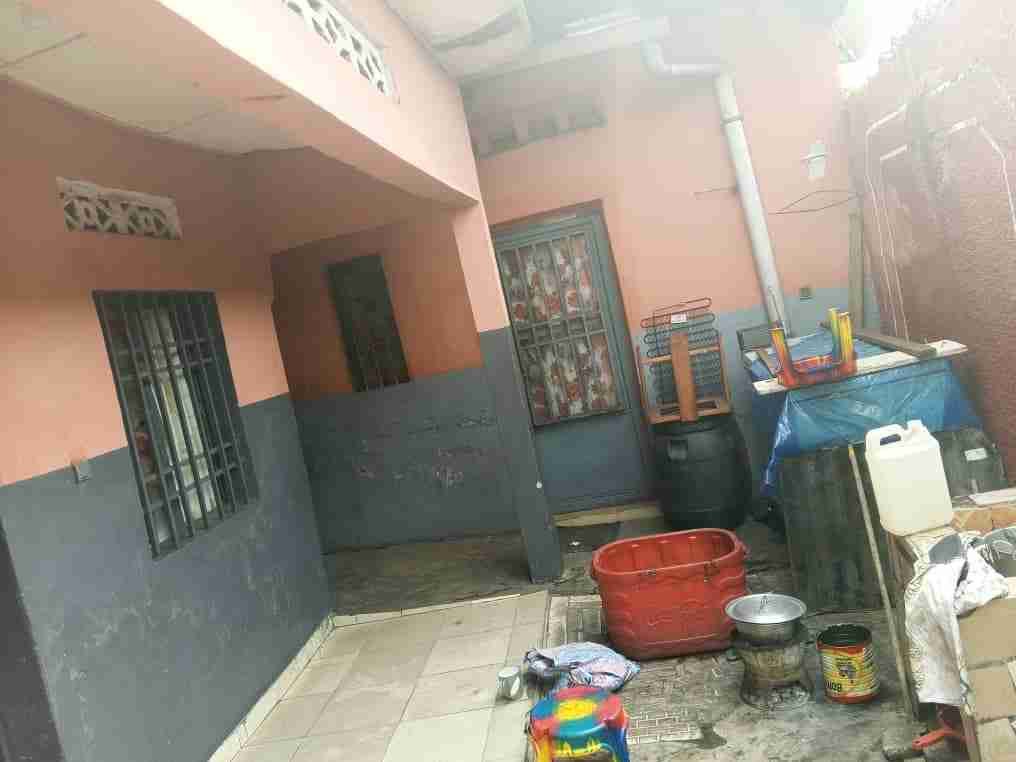 A vendre Parcelle - Quartier Terminus (Ref: Terrain GD) Kinshasa Lemba