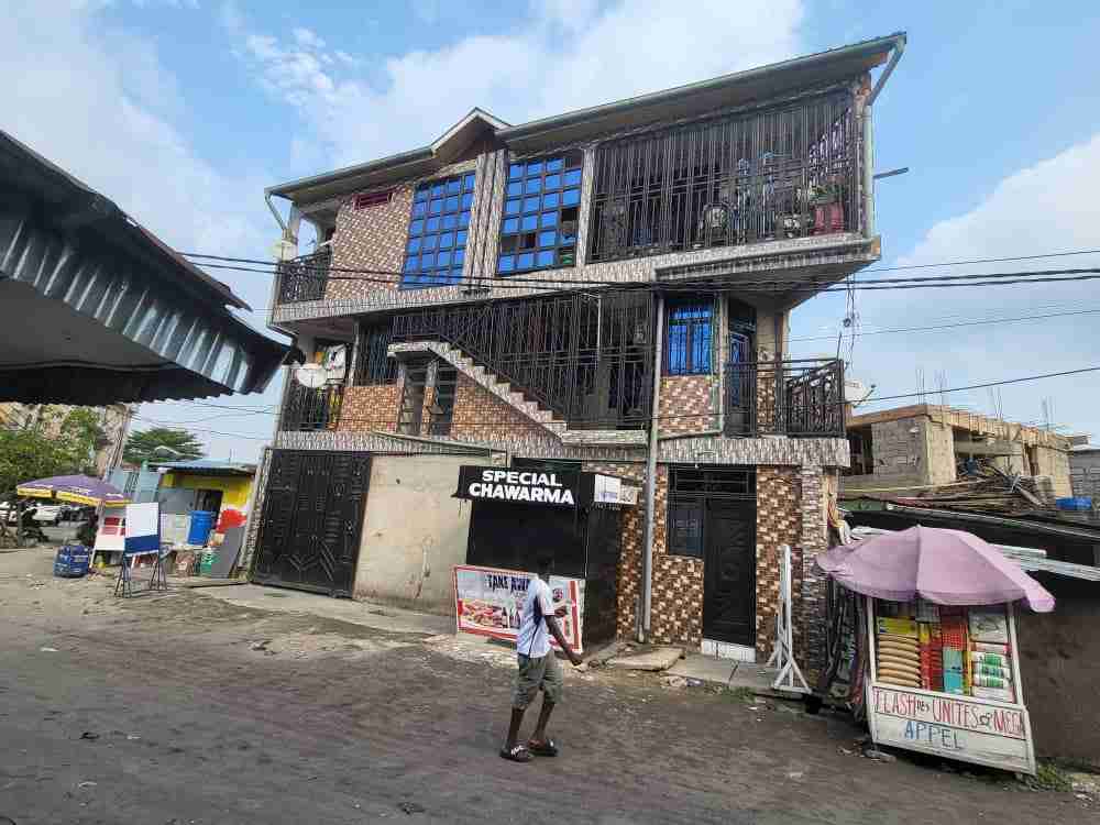 For Sale Plot - Neighborhood super Kinshasa Lemba