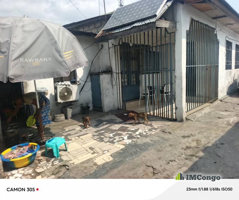 Yaku uzisha Nyumba - Kasa-vubu Kinshasa Kasa-Vubu