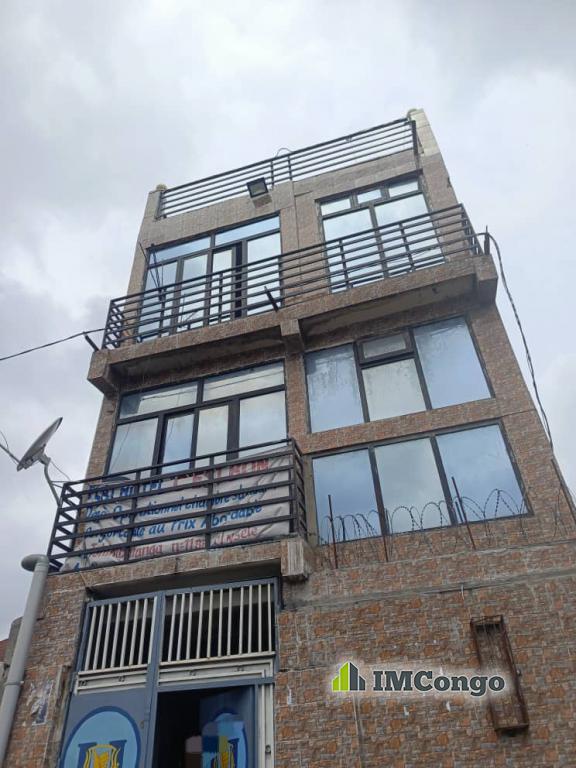 Yaku uzisha Nyumba - Nsele Kinshasa Nsele