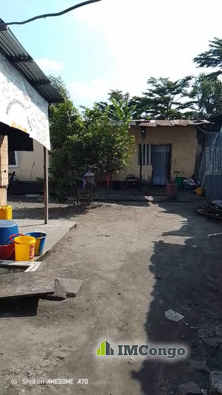 A vendre Parcelle - Kasa-vubu (Croisement Gambela et ethiopie) Kinshasa Kasa-Vubu