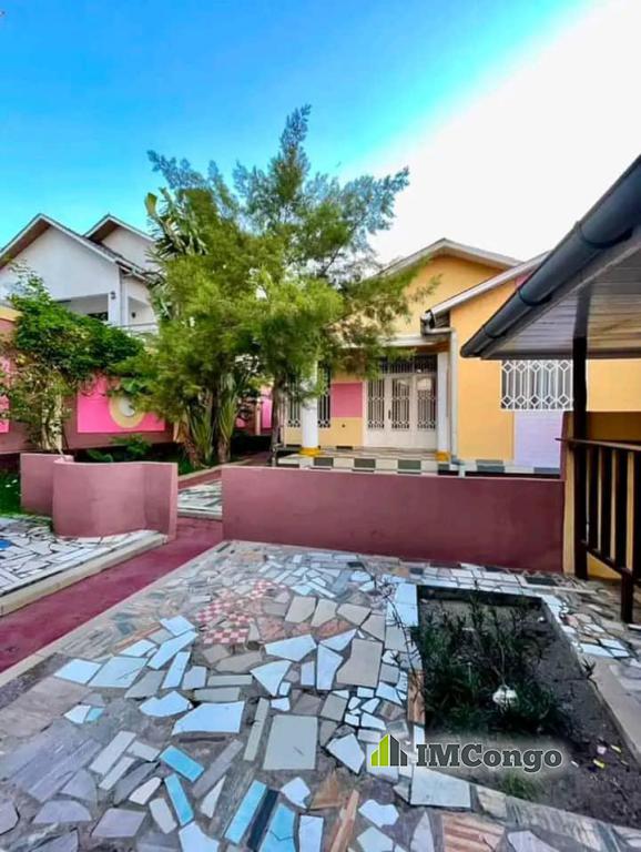 A vendre Parcelle - Quartier Delvaux Kinshasa Ngaliema