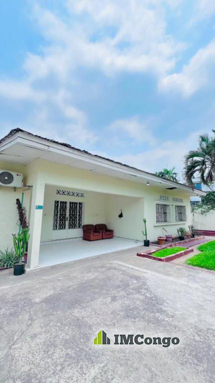 Yaku uzisha Nyumba - Mtaa Ma Campagne Kinshasa Ngaliema