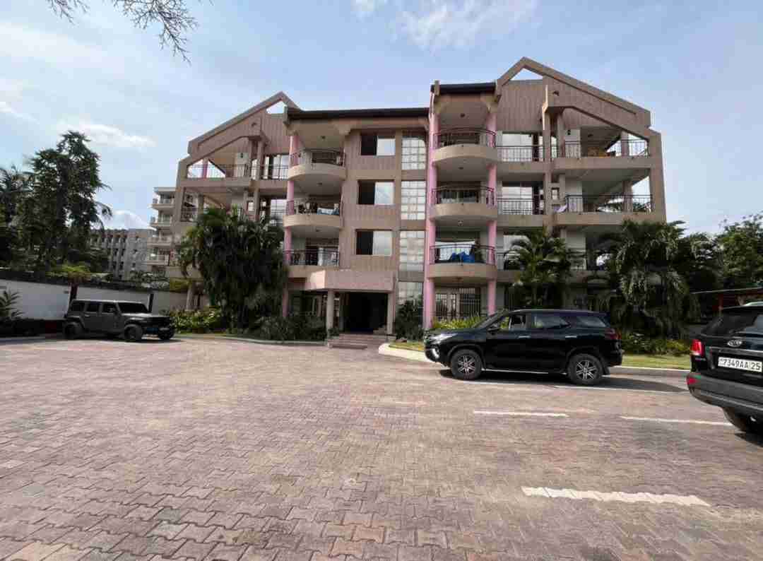 A louer Appartement - Centre-ville (Place des evolués Kinshasa Gombe