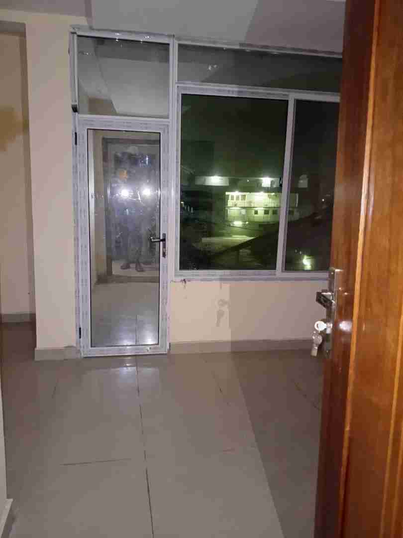 For rent Apartment - Neighborhood Industriel Kinshasa Limete