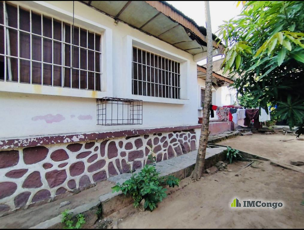 Yaku uzisha Nyumba - Mtaa ma campagne Kinshasa Ngaliema