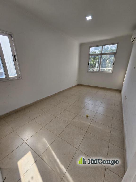 Yaku panga Nyumba - Mtaa Joli parc Kinshasa Ngaliema