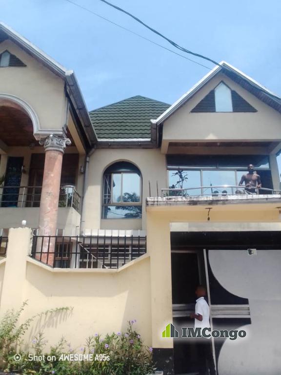 Yaku uzisha Nyumba - Mtaa ma campagne Kinshasa Ngaliema