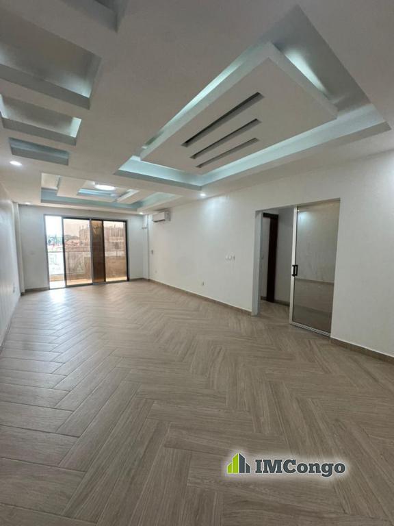 Yaku panga Nyumba - Mtaa GB Kinshasa Ngaliema