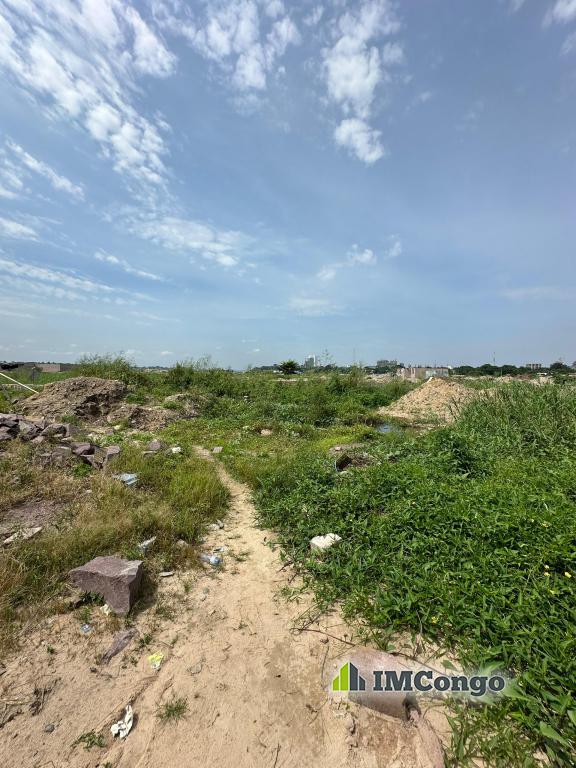 Yaku uzisha Nyumba - Ngaliema Kinshasa Ngaliema