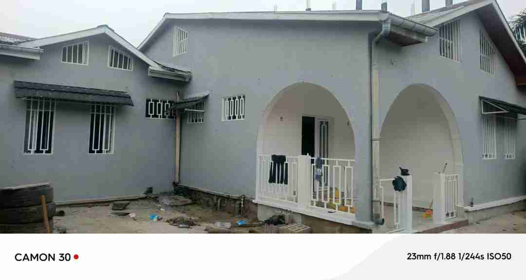 Yaku panga Nyumba - Mtaa GB Kinshasa Ngaliema