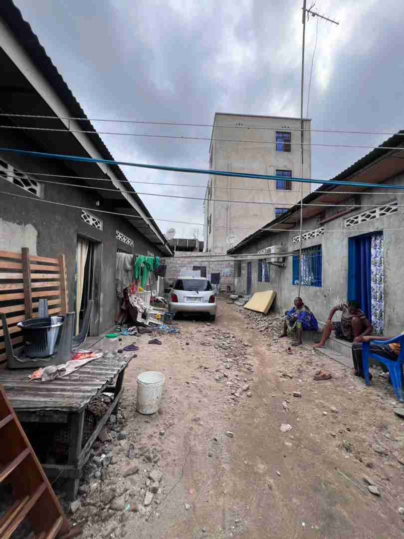 Yaku uzisha Nyumba - Ngaliema Kinshasa Ngaliema