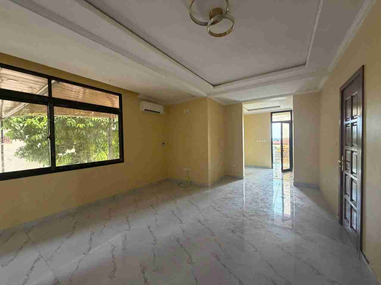 Yaku uzisha Nyumba - Mtaa Ma Campagne Kinshasa Ngaliema