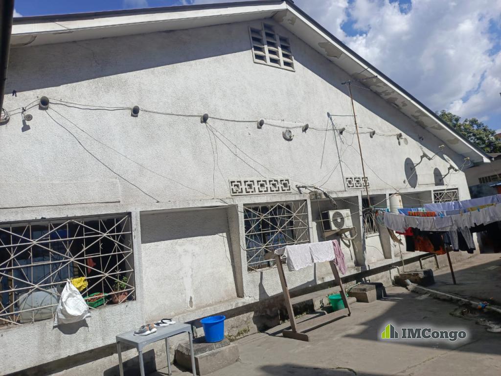 Yaku uzisha Nyumba - Mtaa Bon-Marché Kinshasa Barumbu