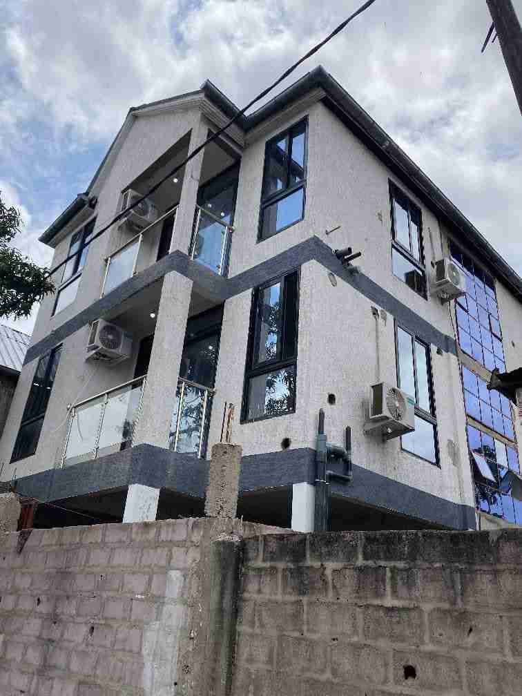 Ya koteka Ndaku - Quartier ozone Kinshasa Ngaliema