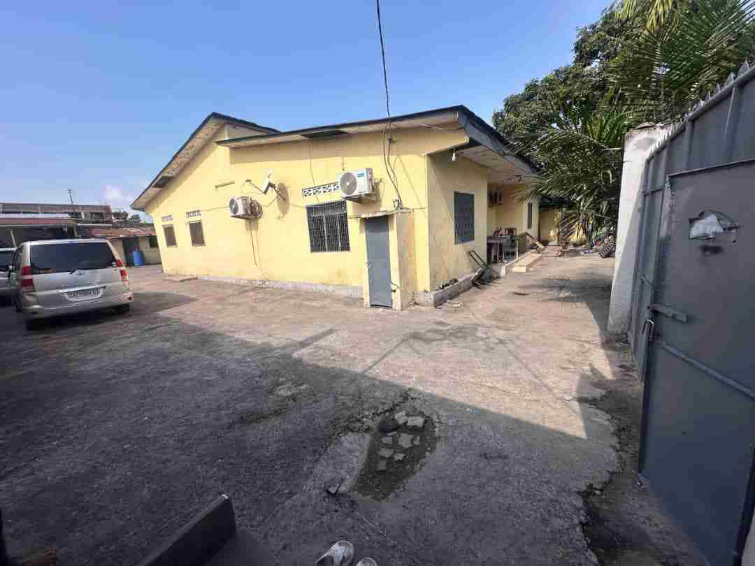 A vendre Parcelle - Quartier bon-marché Kinshasa Barumbu