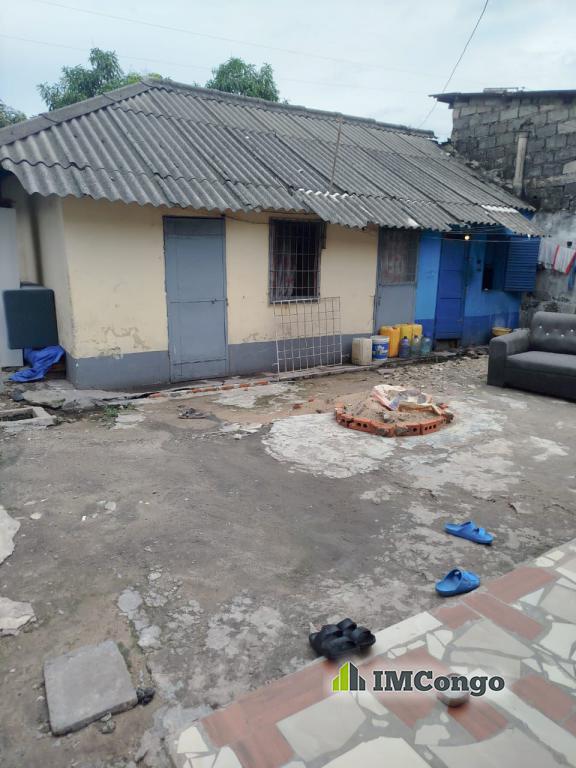 A vendre Parcelle - Quartier Matonge Kinshasa Kalamu