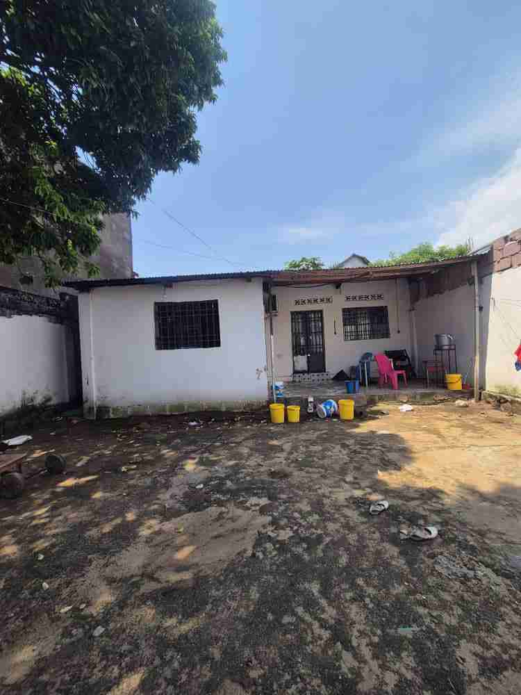 For Sale Plot - Neighborhood musey Kinshasa Ngaliema