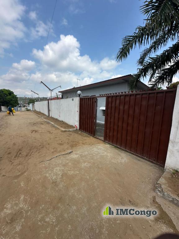 A vendre Parcelle - Quartier righini Kinshasa Lemba