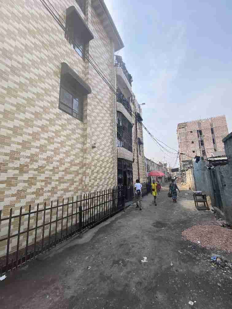 Ya koteka Ndaku - Quartier Huileries Kinshasa Lingwala